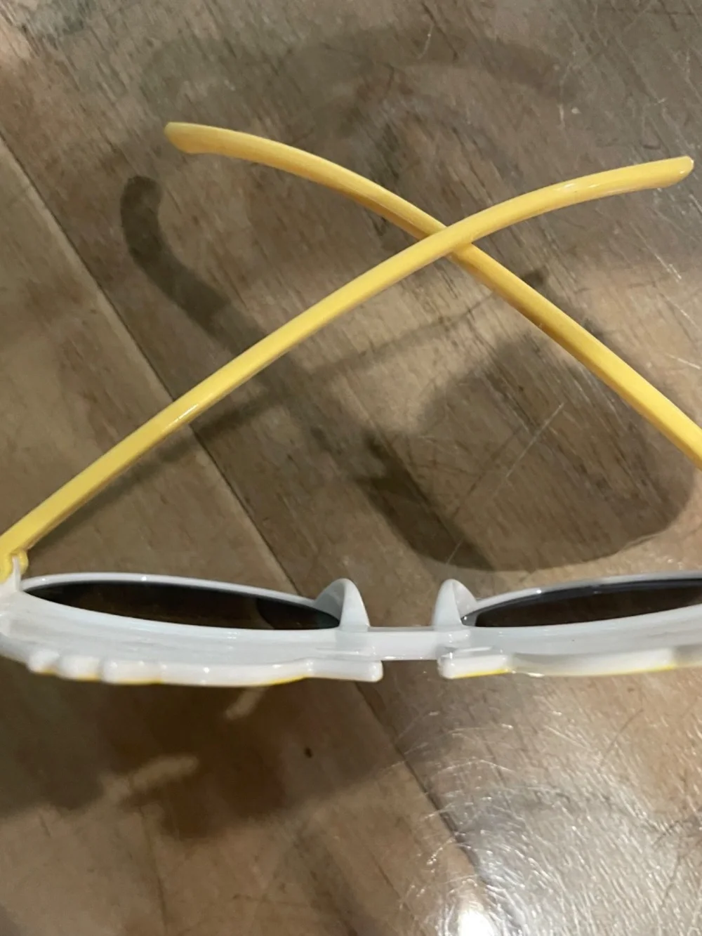 Excellent Condition Toddler Chick Sunglasses